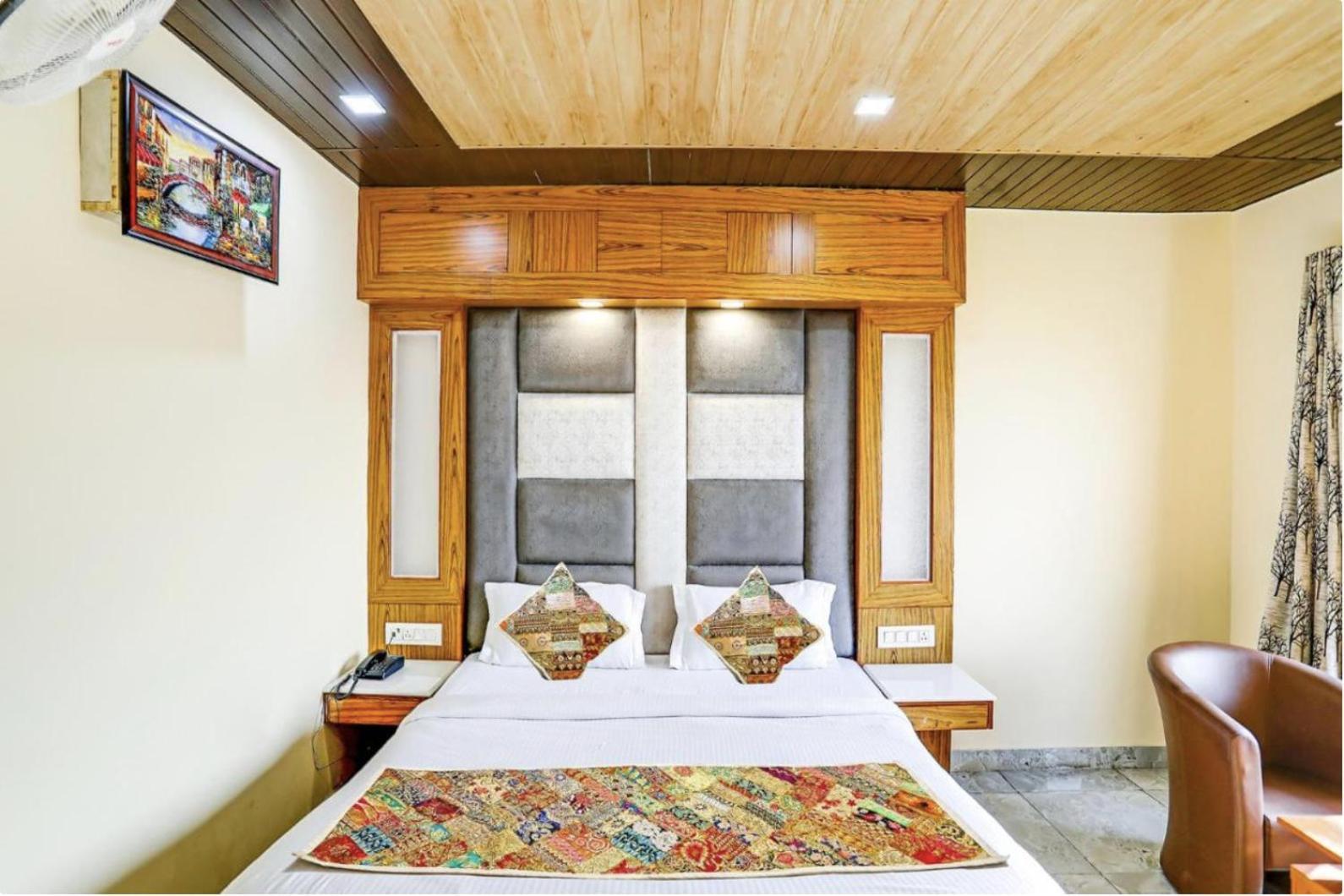 Hotel Woods View - Mall Road Mussoorie Kültér fotó