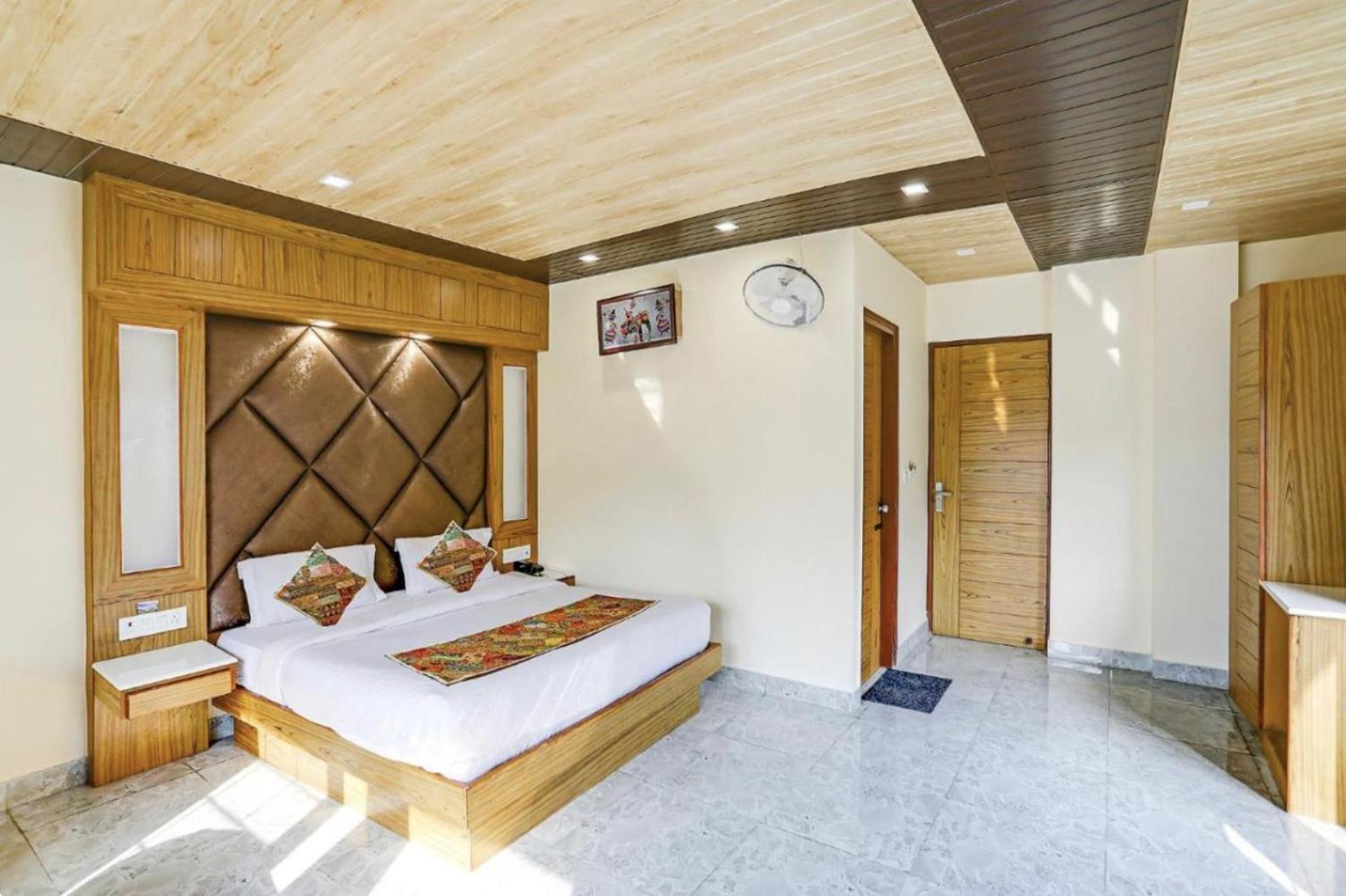 Hotel Woods View - Mall Road Mussoorie Kültér fotó