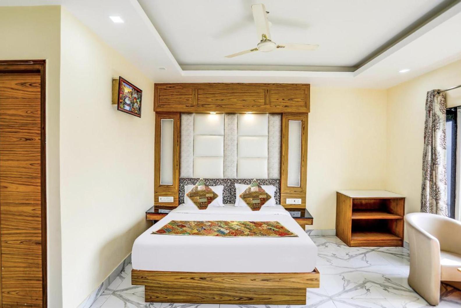 Hotel Woods View - Mall Road Mussoorie Kültér fotó